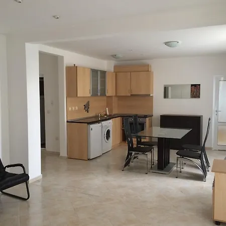 Orange 2 Apartment *